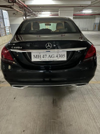 Black Mercedes-Benz C-Class Progressive C220d