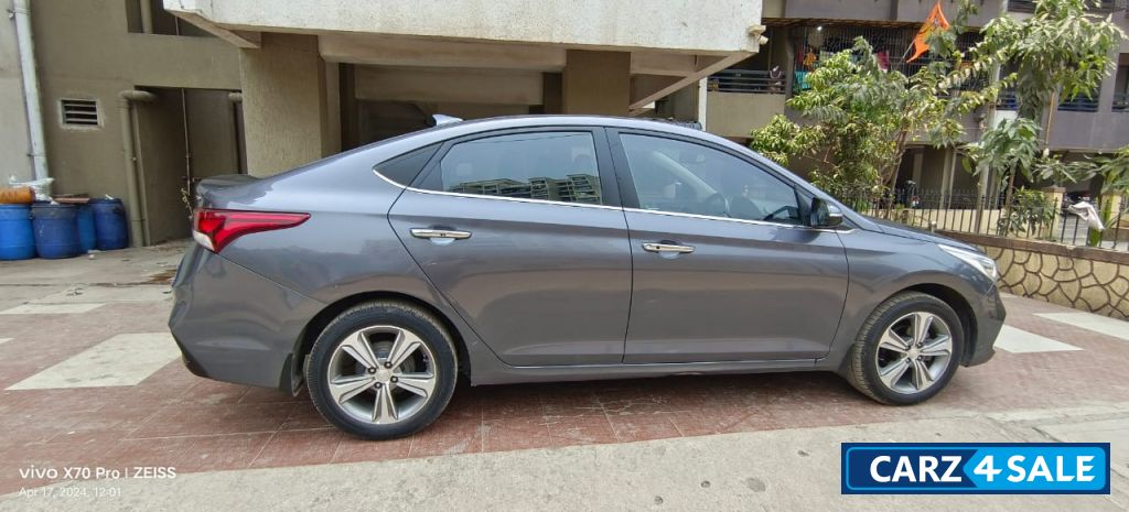 Hyundai  SX(O) 1.6CRDI