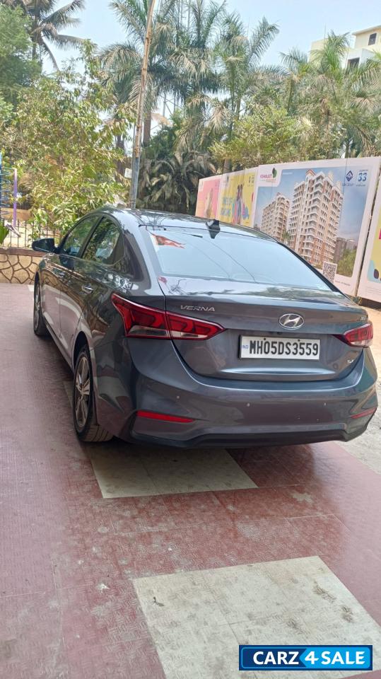 Hyundai  SX(O) 1.6CRDI