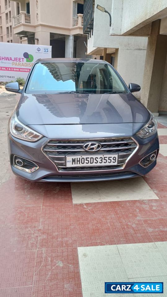 Hyundai  SX(O) 1.6CRDI
