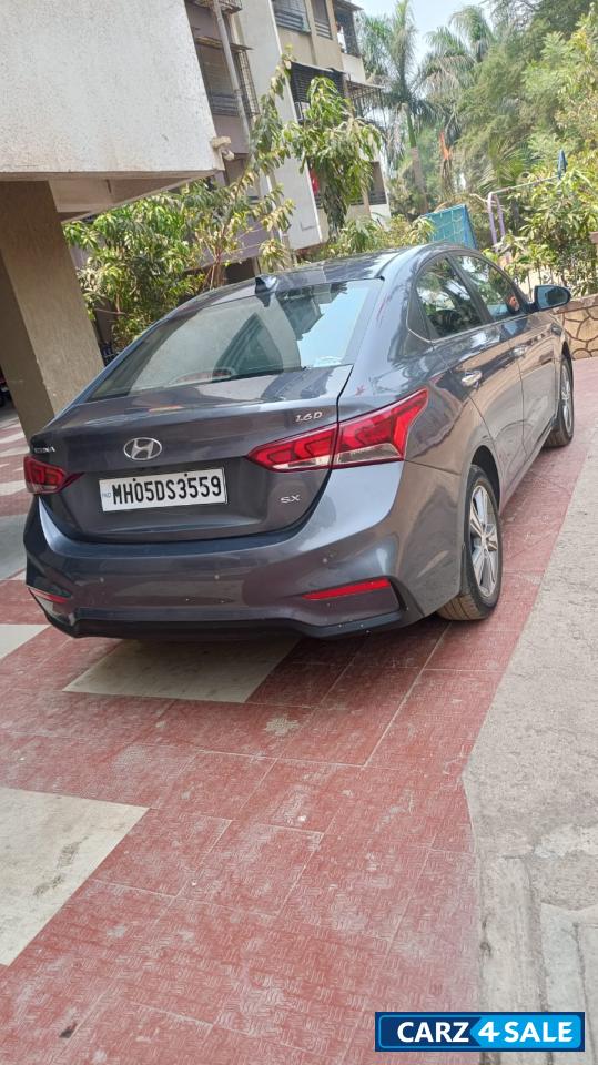 Hyundai  SX(O) 1.6CRDI