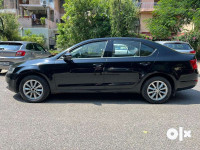 Magic Black Skoda Octavia 1.8 TSI Style Plus AT