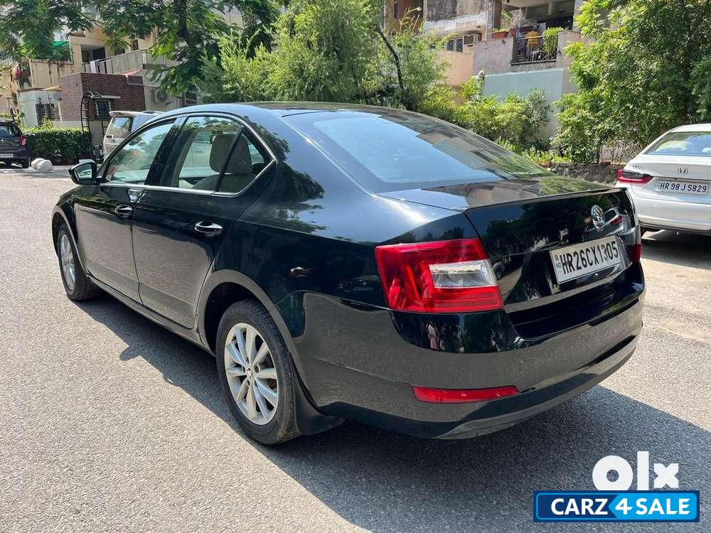 Magic Black Skoda Octavia 1.8 TSI Style Plus AT