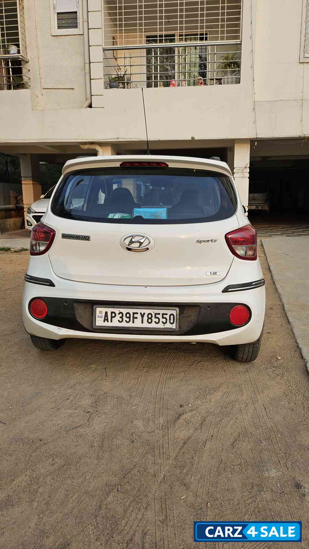 Hyundai i10 Grand i10 sportz