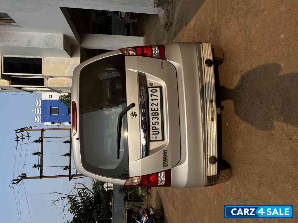 Silver Maruti Suzuki Wagon R VXI