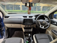 Renault Triber rxz amt