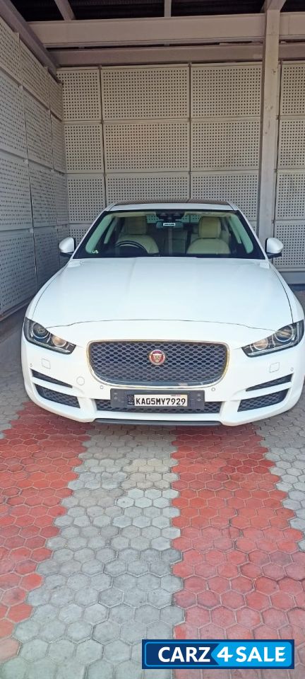 Jaguar XE PRESTIGE PETROL Jaguar XE PRESTIGE PETROL