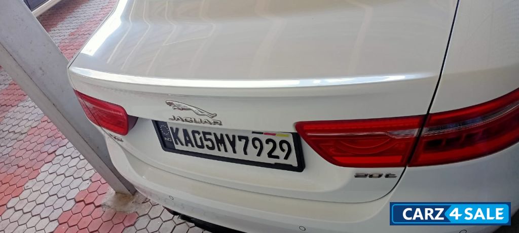 Jaguar XE PRESTIGE PETROL Jaguar XE PRESTIGE PETROL