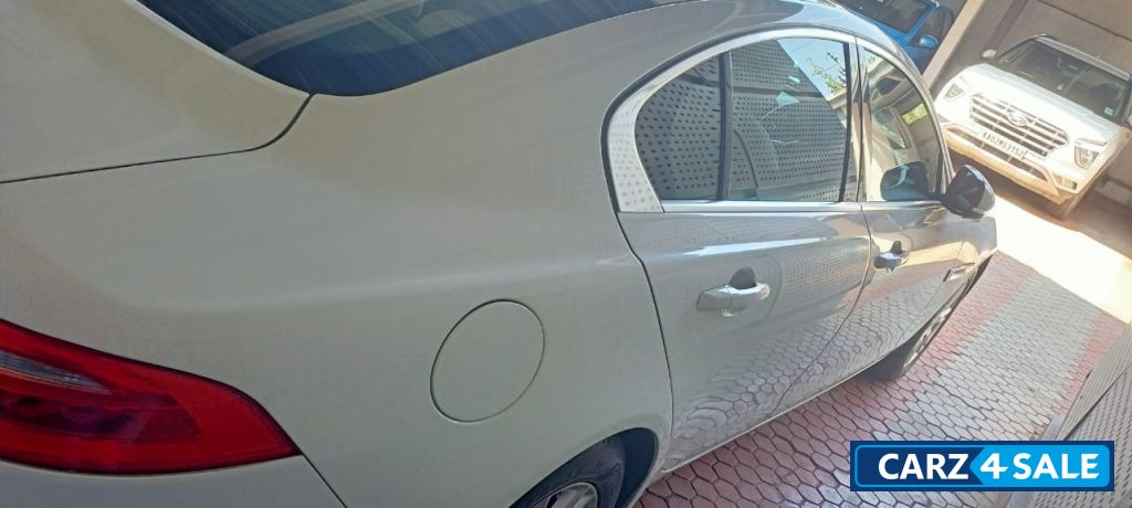 Jaguar XE PRESTIGE PETROL Jaguar XE PRESTIGE PETROL