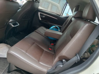 Crystal Pearl White Toyota Fortuner 4x4 AT