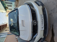 Pearl White Tata Hexa Xt