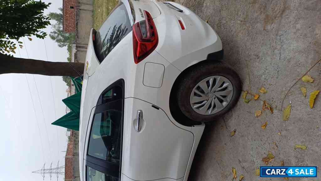 White Maruti Suzuki Baleno DELTA