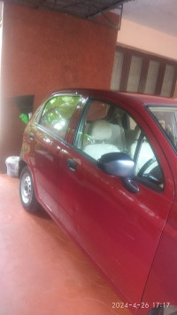Velvet Red Chevrolet Spark 1.0 PS
