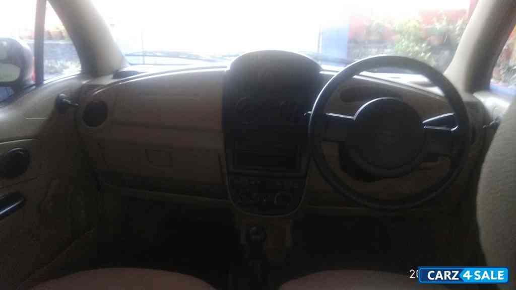 Velvet Red Chevrolet Spark 1.0 PS