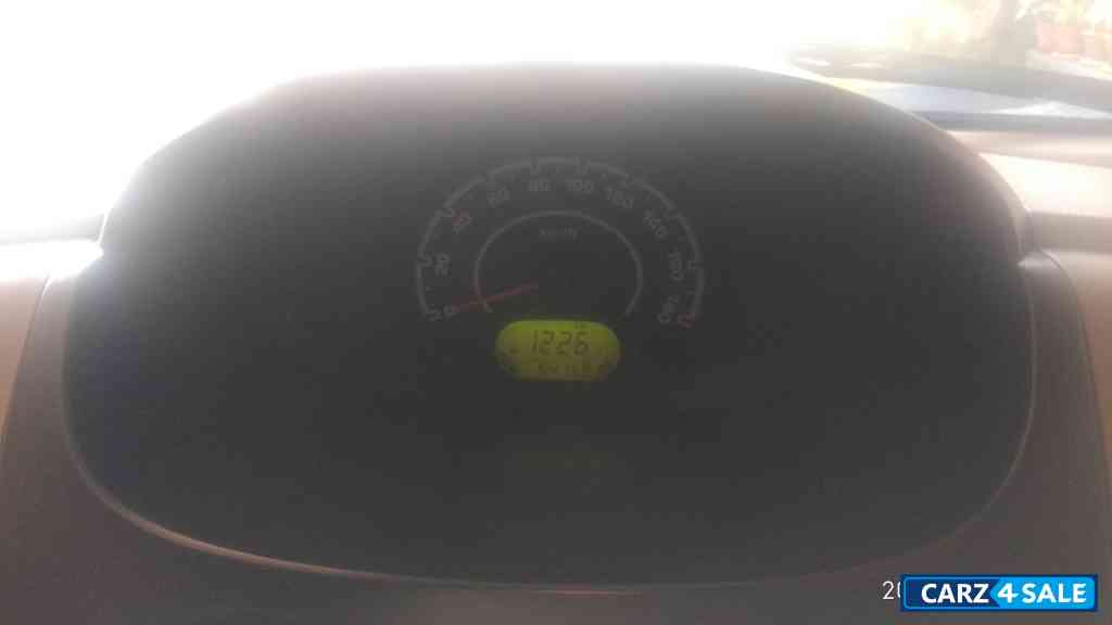 Velvet Red Chevrolet Spark 1.0 PS