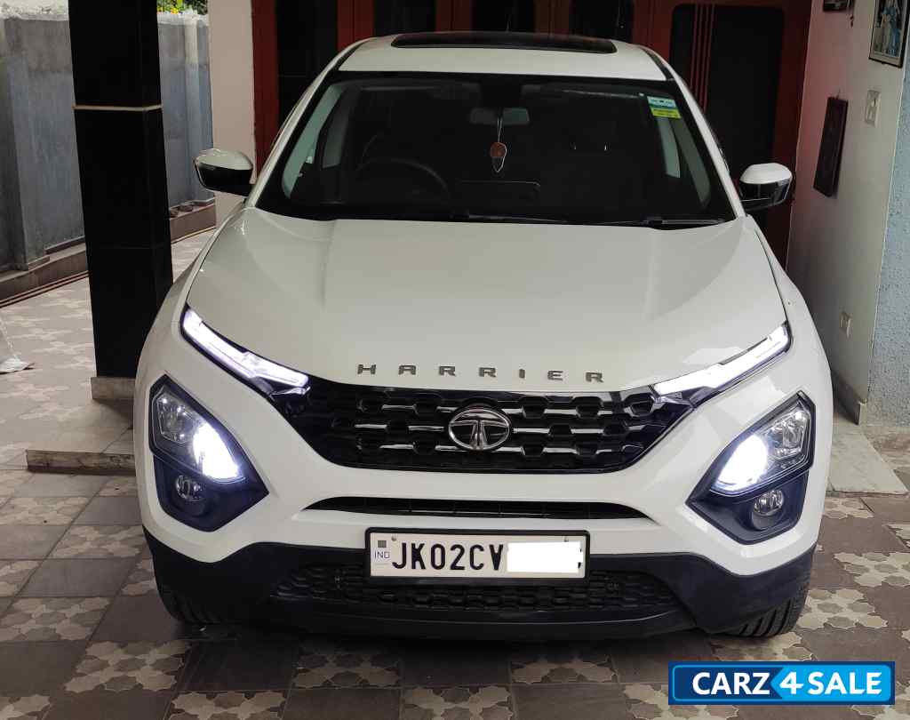 White Tata Harrier XTA+