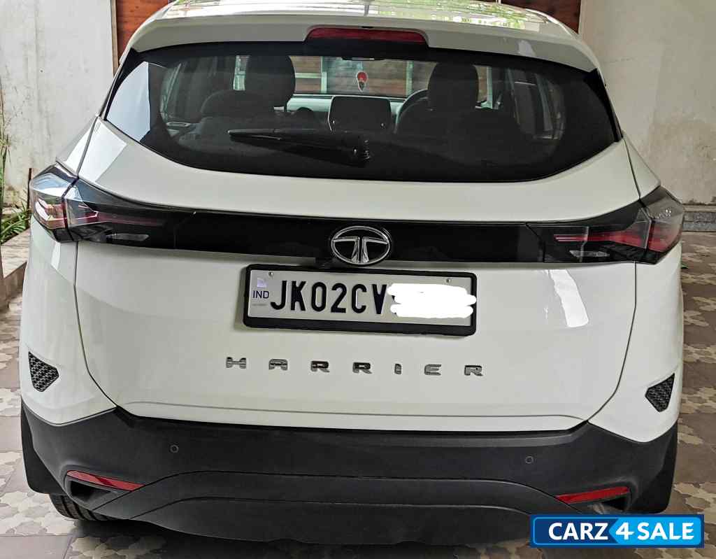 White Tata Harrier XTA+