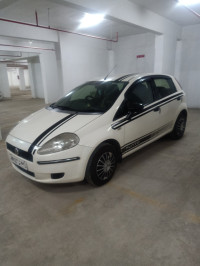White Fiat Punto Active 1.2