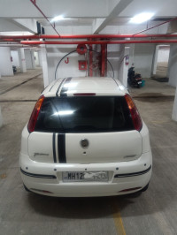 White Fiat Punto Active 1.2