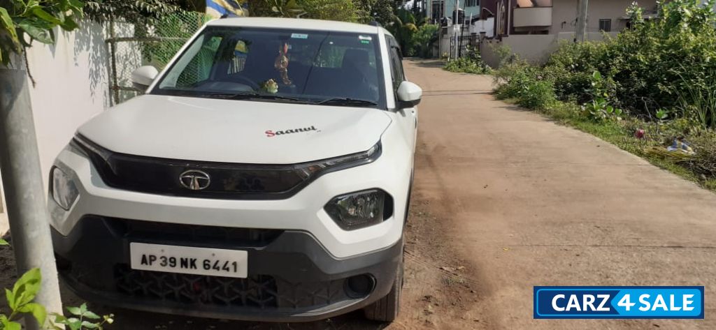 Tata Punch Adventure rethum