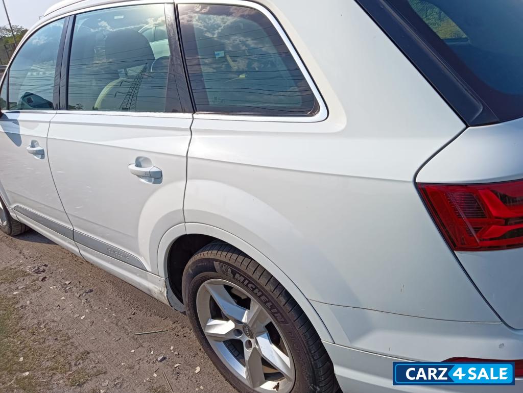 Audi Q7 Audi Q7 45 TDI QUATTRO PREMIUM PLUS