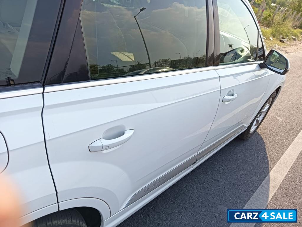 Audi Q7 Audi Q7 45 TDI QUATTRO PREMIUM PLUS