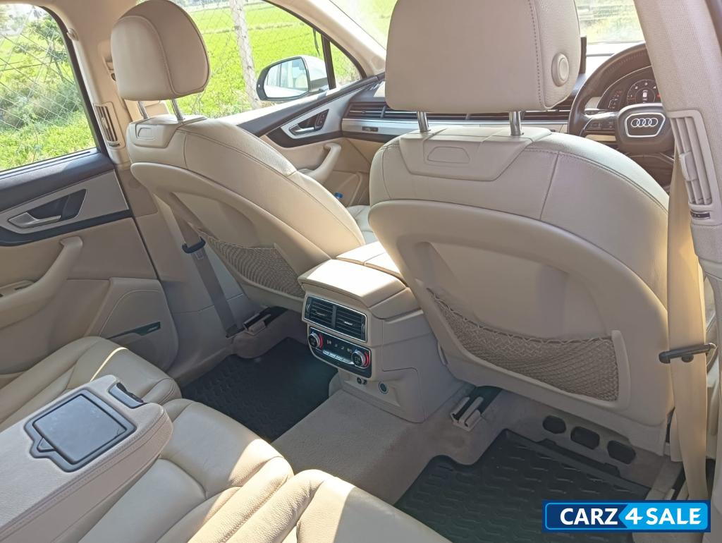 Audi Q7 Audi Q7 45 TDI QUATTRO PREMIUM PLUS