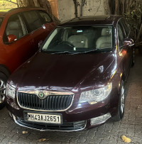 Skoda Superb elegance AT 2011 Model