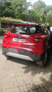 Mahindra XUV300 W6