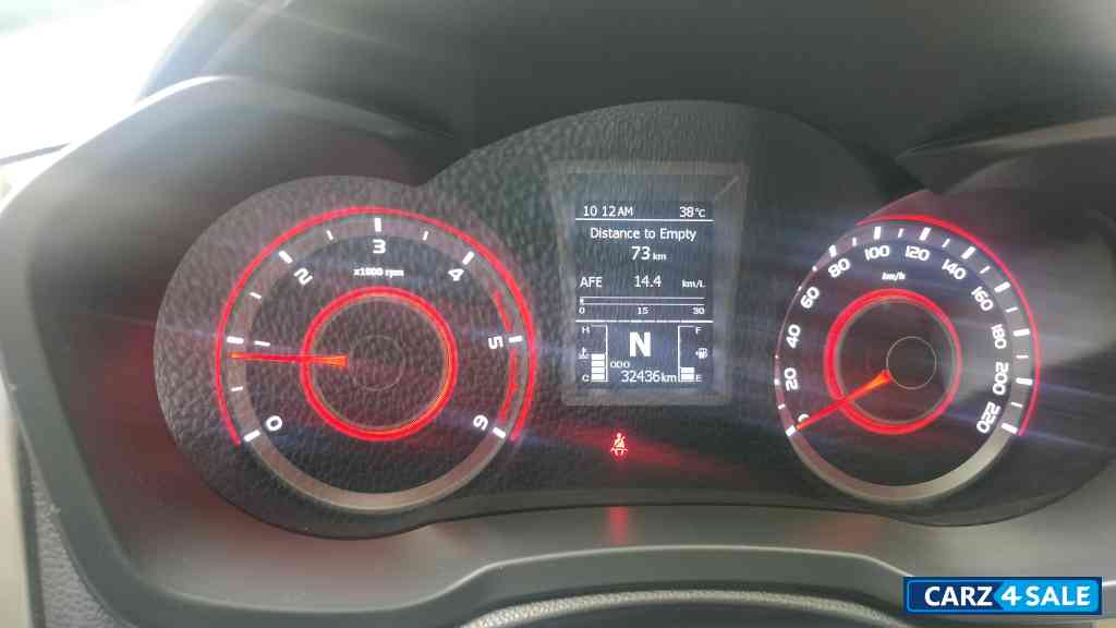 Mahindra XUV300 W6 Mahindra XUV300 W6