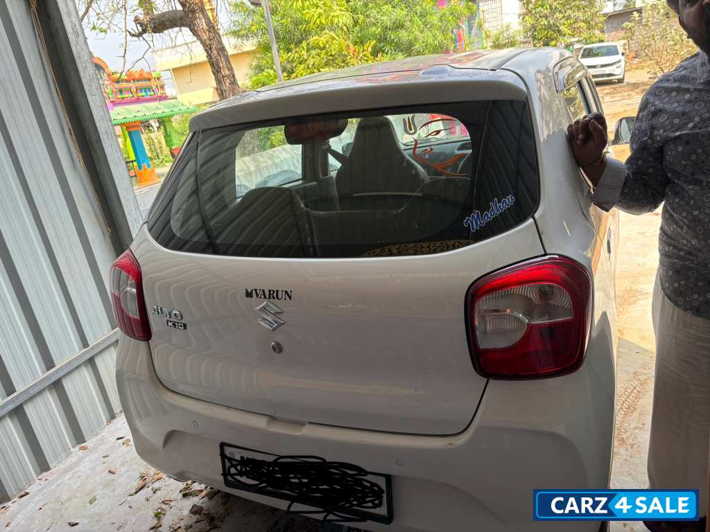 White Maruti Suzuki Alto K10 vxi