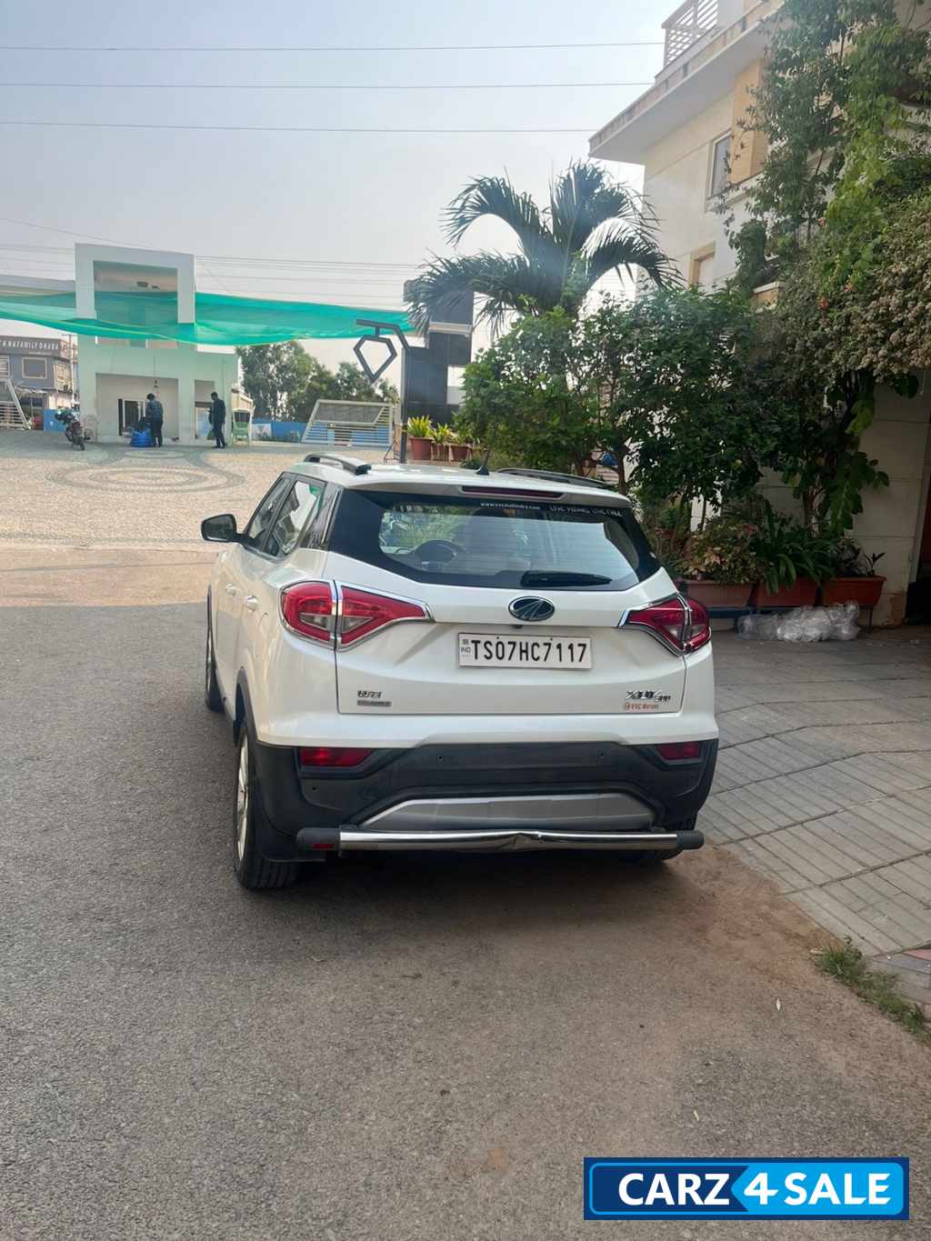 Mahindra XUV300 W8 ATM Mahindra XUV300 W8 ATM