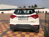 Mahindra XUV300 w6