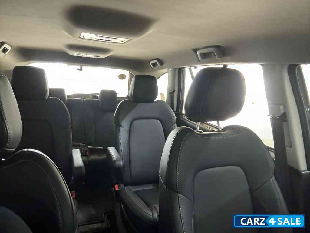 Tata Hexa XT 4*2 6 Seater