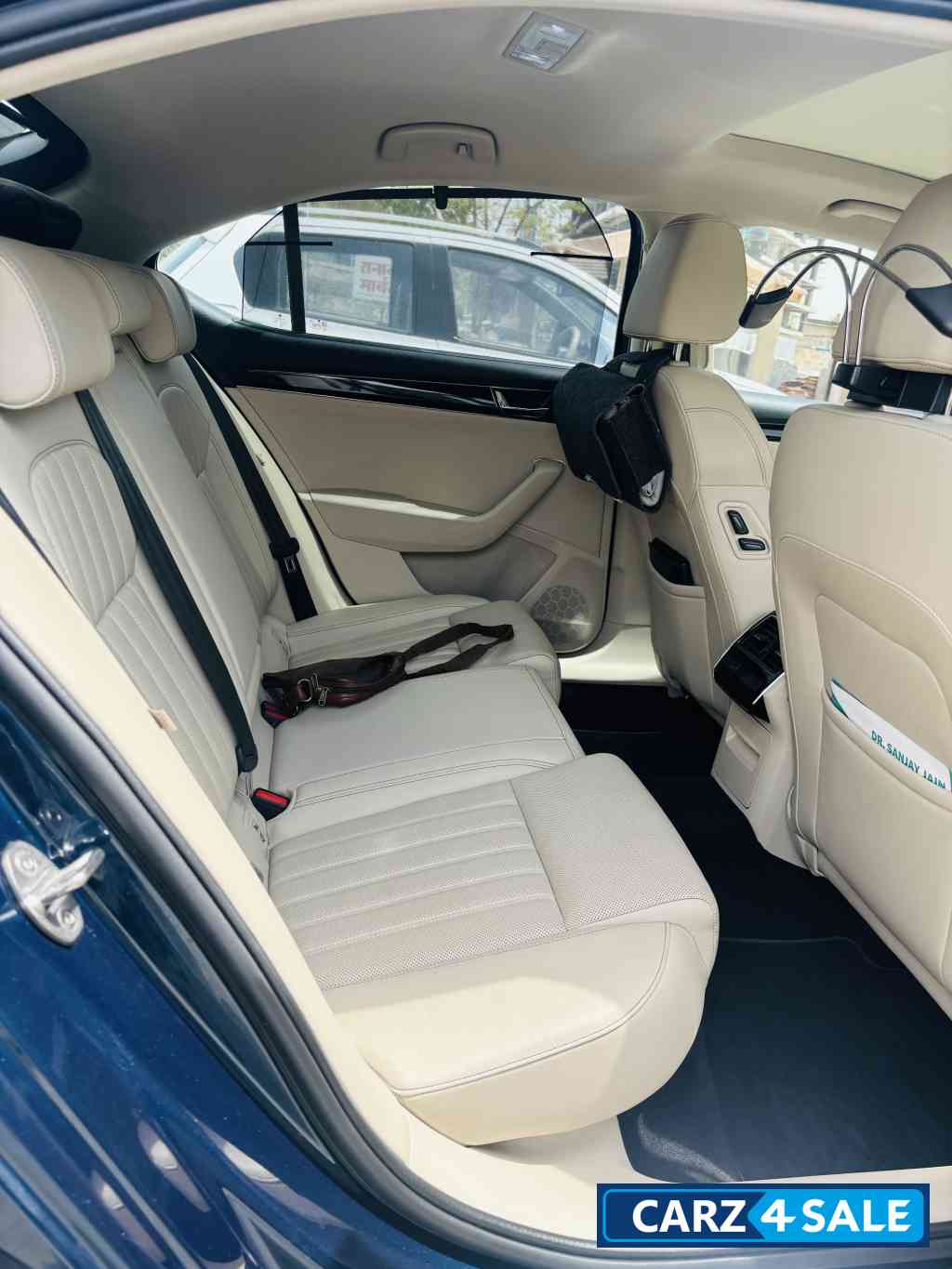 Lava Blue Skoda Superb L & K AT