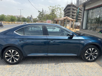 Lava Blue Skoda Superb L & K AT