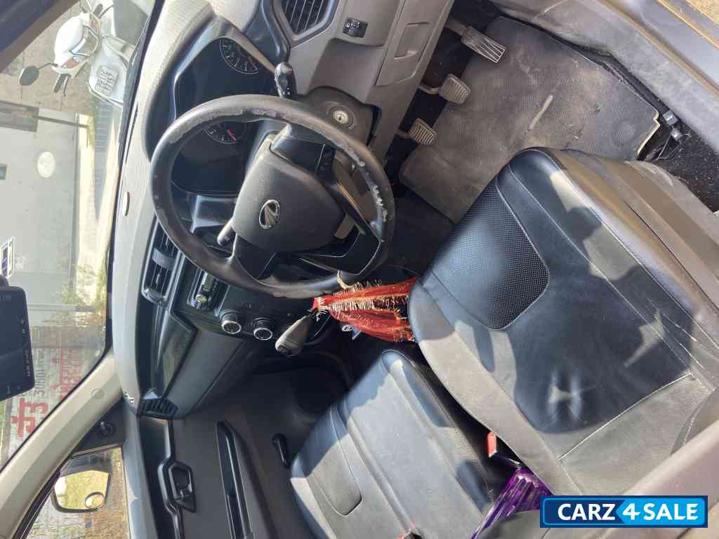 Designer Grey Mahindra KUV100 Nxt k2 6STR Designer Grey Mahindra KUV100 Nxt k2 6STR