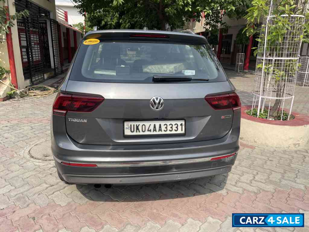 Grey Volkswagen Tiguan Highline