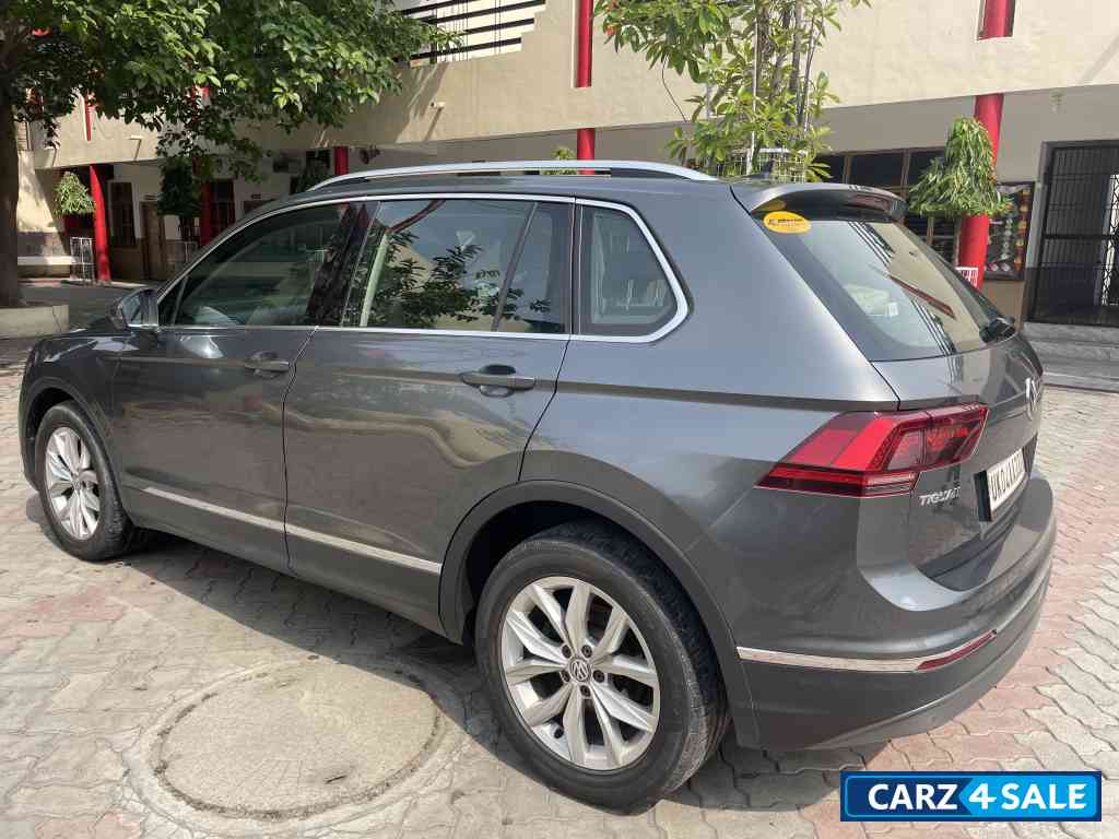 Grey Volkswagen Tiguan Highline
