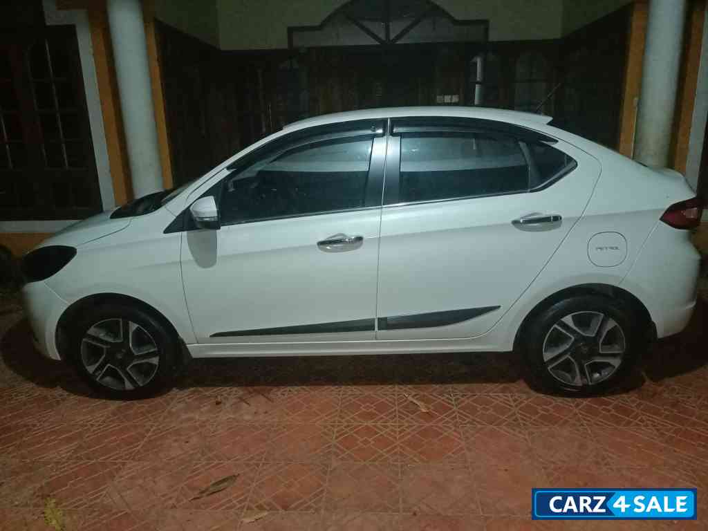 White Tata Tigor TATA TIGOR XZO PETROL