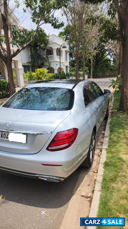 Mercedes-Benz E-Class E220D