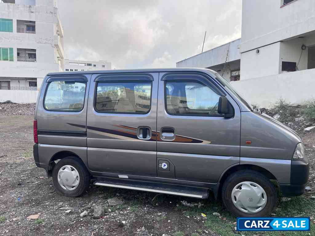 Glisteringgray Maruti Suzuki Eeco 5STR A/c