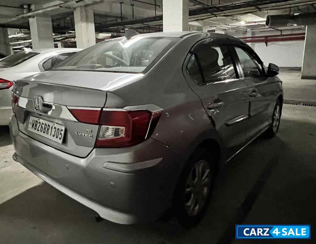 Honda Amaze 1.2 VX CVT