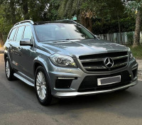 Shining Silver Mercedes-Benz GL-Class 350