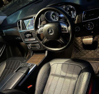 Shining Silver Mercedes-Benz GL-Class 350