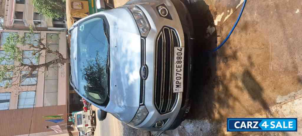 Silver Ford Ecosport Titanium