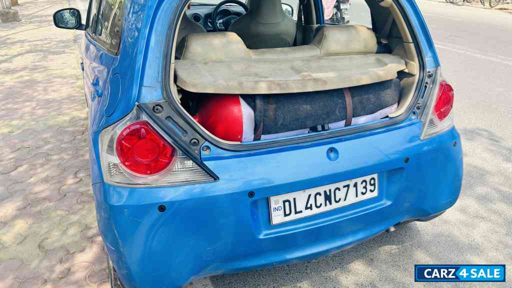 Blue Honda Brio VMT
