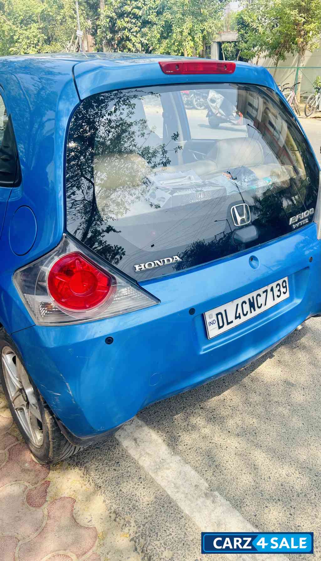 Blue Honda Brio VMT