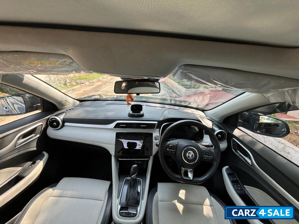 MG Astor Sharp 1.5 CVT