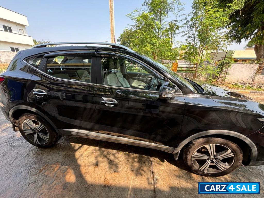 MG Astor Sharp 1.5 CVT